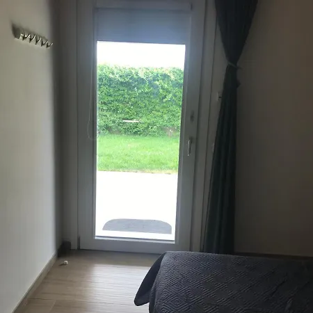 Dimora Aurora 3* باسترينغو